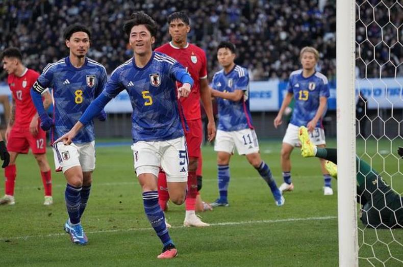 日本男足热身赛5-0大胜泰国,新人亮相引关注