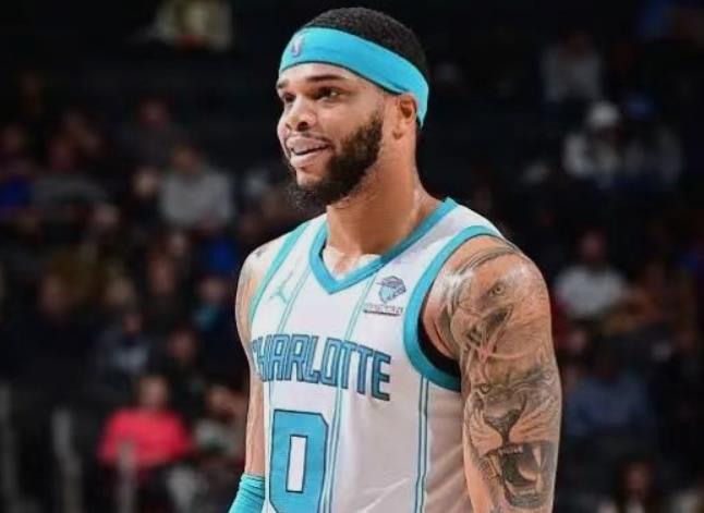 NBA：活塞险胜黄蜂收获赛季第五胜，博扬34分闪耀全场