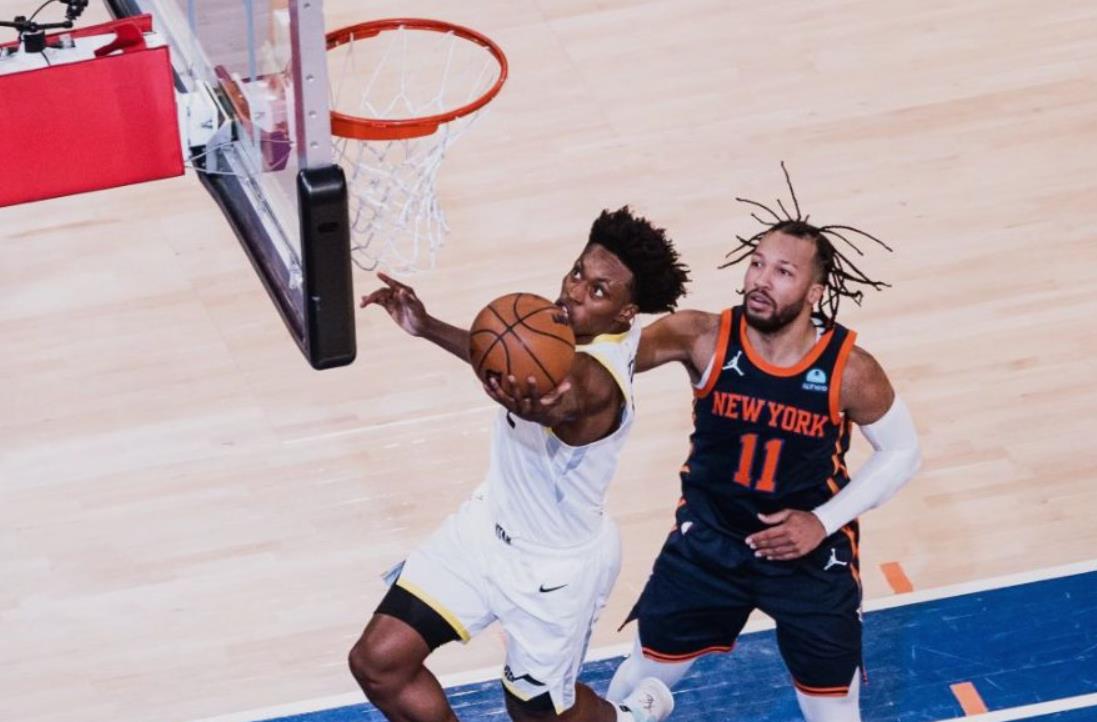 NBA：尼克斯118-103爵士豪取八连胜，新先发阵容大放异彩