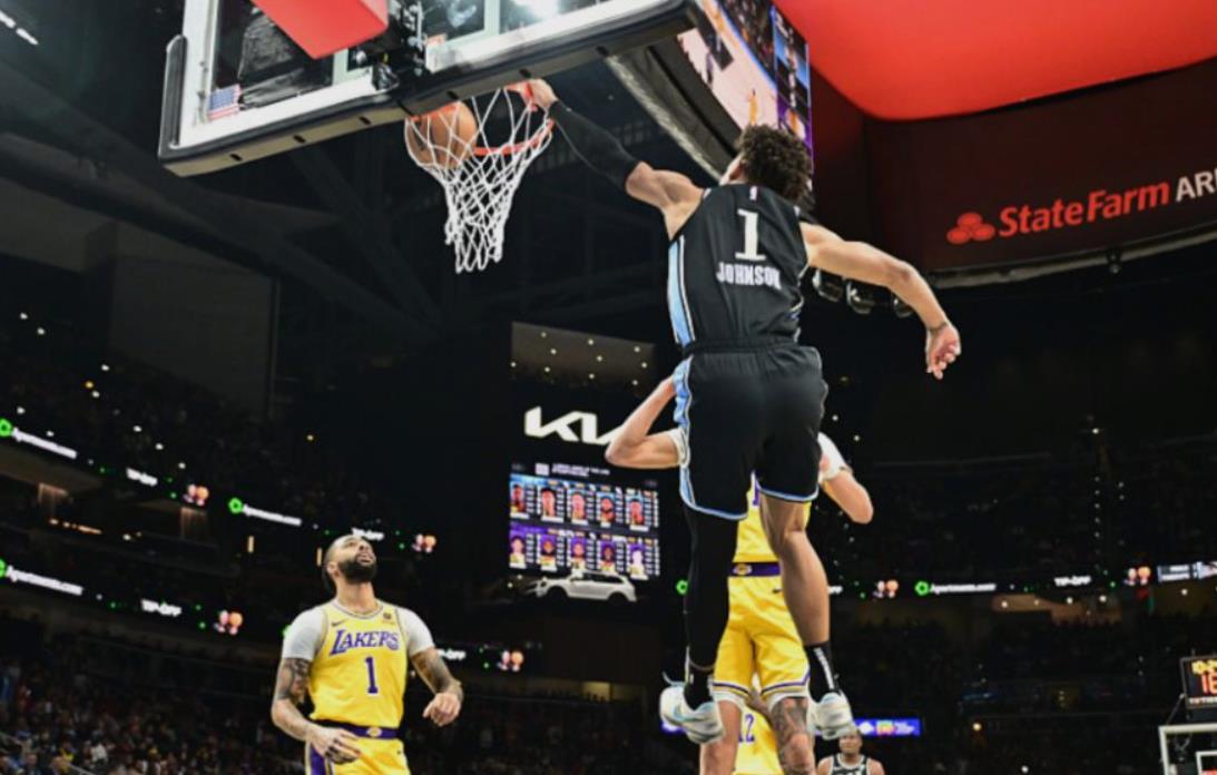 NBA战报：詹姆斯独木难支，湖人客场不敌老鹰遭遇二连败