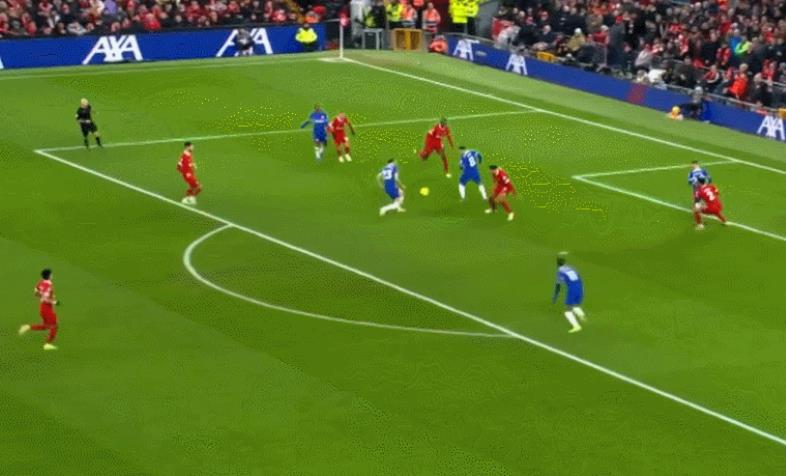 【英超】利物浦4-1大胜切尔西，布拉德利闪耀全场，努涅斯失点仍显威